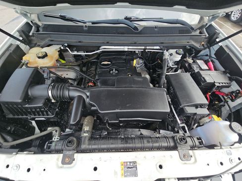 Used 2022 Chevrolet Colorado LT w/ Fleet Safety Package image 17