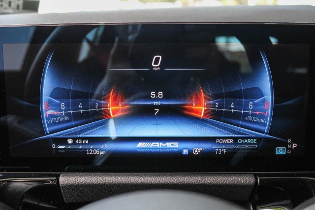 Used 2025 Mercedes-Benz GLA 35 AMG 4MATIC image 22