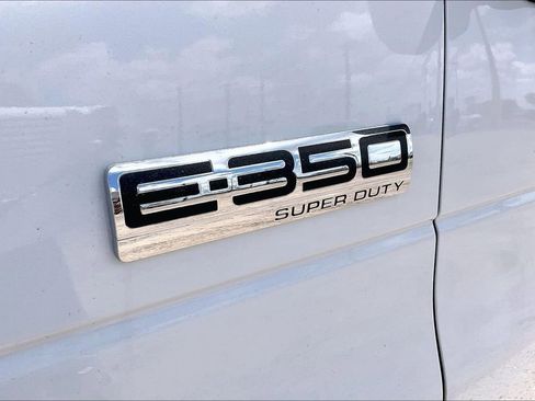 New 2027 Ford E-350 and Econoline 350 Super Duty w/ Power Equipment Group RWD image 12