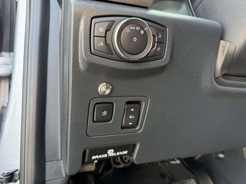 Used 2022 Ford F450 Lariat w/ Lariat Ultimate Package AWD/4WD image 16