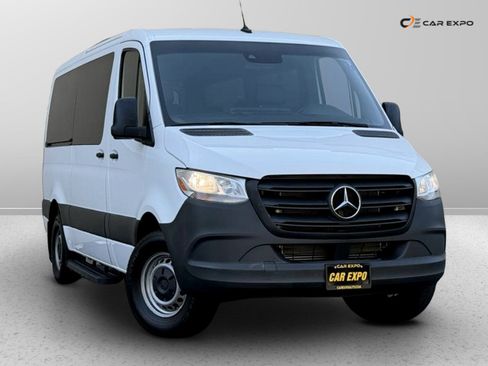 Used 2023 Mercedes-Benz Sprinter 2500 image 23