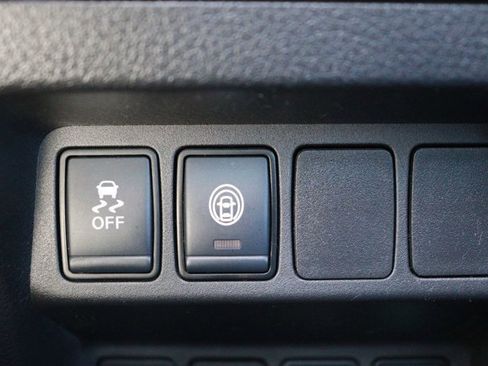 Used 2020 Nissan Rogue Sport S FWD image 23