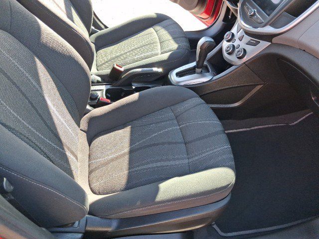 Used 2019 Chevrolet Sonic LT FWD image 17