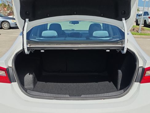 Used 2023 Chevrolet Malibu LS FWD image 6