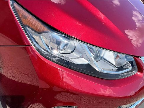 Used 2017 Chevrolet Volt Premier w/ Driver Confidence II Package FWD image 27
