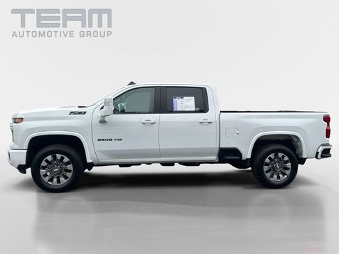 Used 2024 Chevrolet Silverado 2500 Custom w/ Custom Value Package image 4