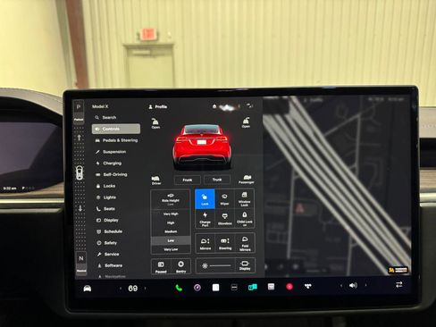 Used 2023 Tesla Model X image 10