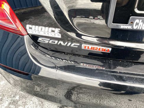 Used 2017 Chevrolet Sonic LT w/ Convenience Package image 29