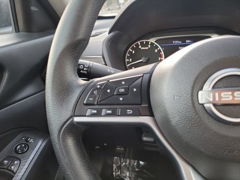 Used 2024 Nissan Altima 2.5 SV FWD image 15