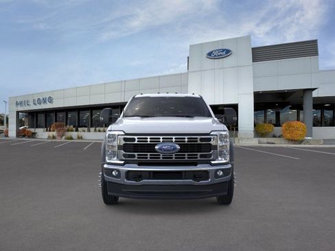 New 2026 Ford F550 4x4 Crew Cab image 6