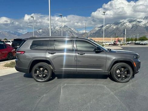 Used 2022 Jeep Grand Cherokee L Limited w/ Luxury Tech Group II AWD/4WD image 26