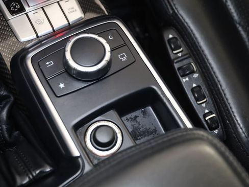 Used 2017 Mercedes-Benz G 63 AMG 4MATIC image 38
