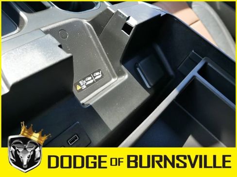 Used 2024 Chevrolet Silverado 1500 High Country w/ High Country Premium Package AWD/4WD image 25