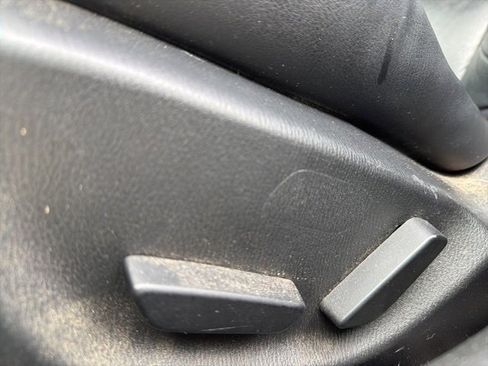 Used 2016 MAZDA MAZDA3 i Grand Touring image 10