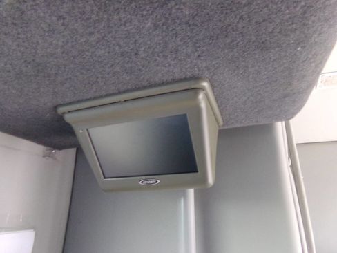 Used 2012 Ford E-450 and Econoline 450 Super Duty w/ Shuttle Bus Prep Pkg image 26