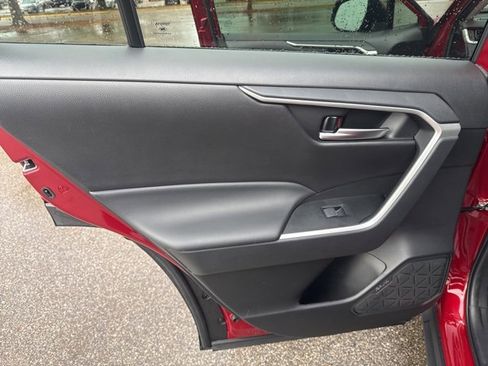 Used 2023 Toyota RAV4 XLE image 15