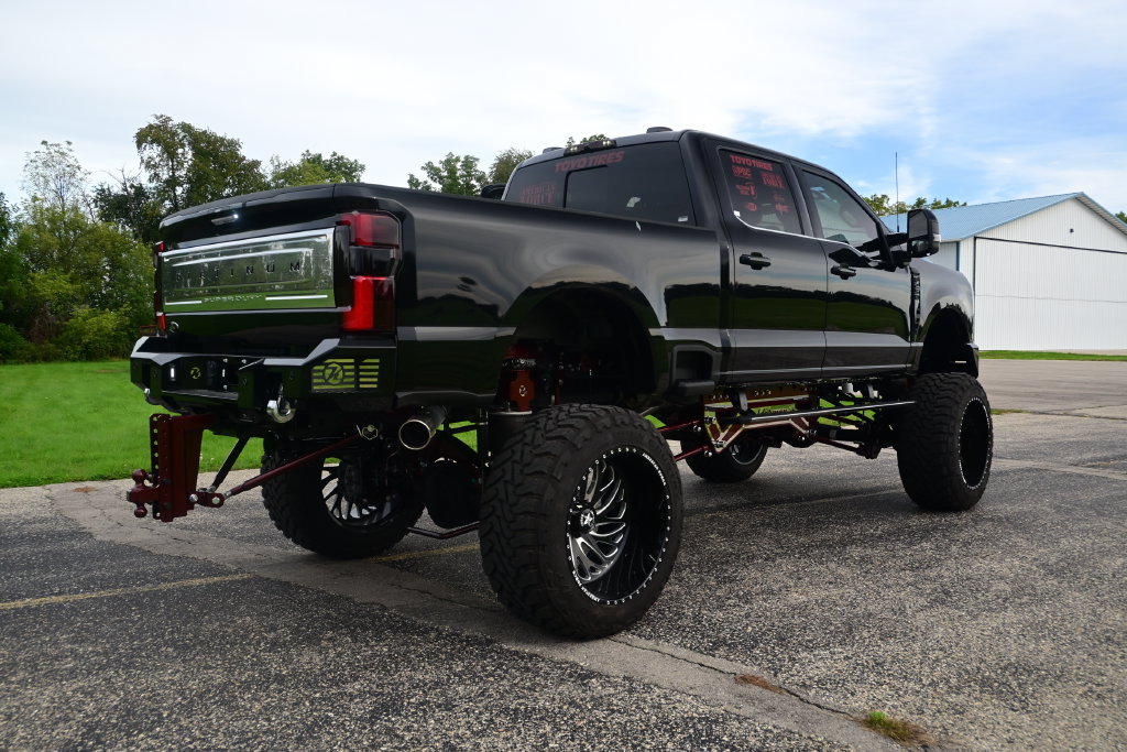 Used 2024 Ford F250 Platinum AWD/4WD image 12