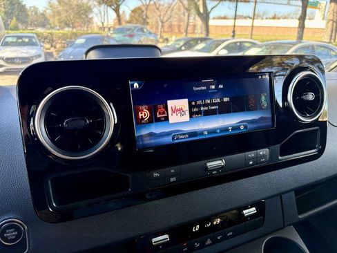 New 2025 Mercedes-Benz Sprinter 2500 image 18