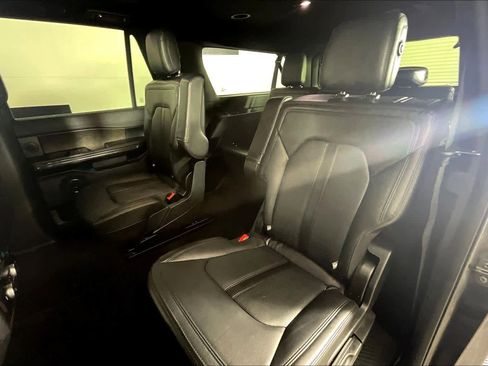 Used 2020 Ford Expedition Max Limited w/ Texas Edition Package image 18