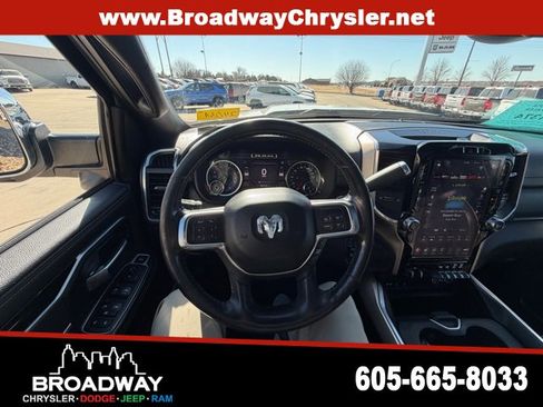 Used 2019 RAM 2500 Laramie image 15