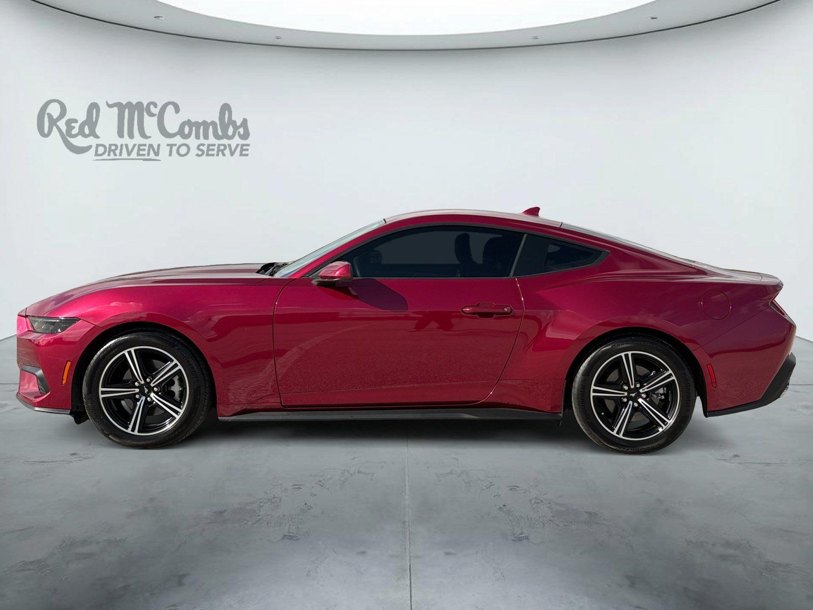 Used 2025 Ford Mustang Coupe RWD image 8