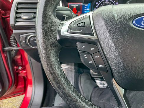 Used 2018 Ford Fusion Titanium image 14