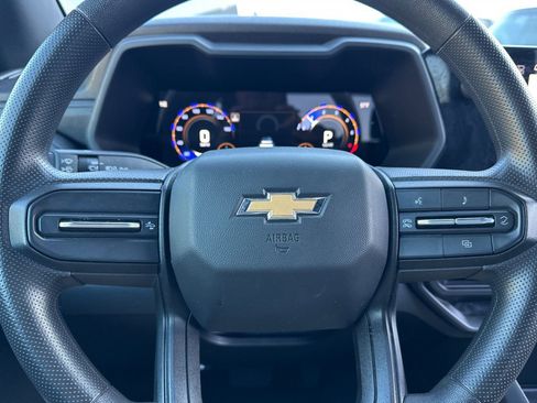 Used 2024 Chevrolet Colorado W/T image 23