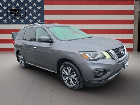 Used 2018 Nissan Pathfinder S AWD/4WD image 3
