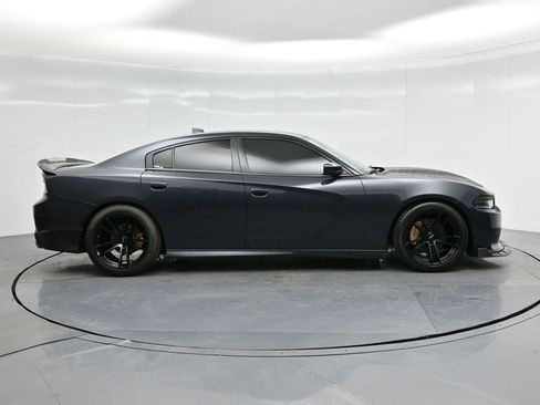 Used 2019 Dodge Charger R/T image 25