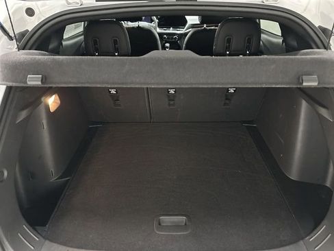 Used 2024 Chevrolet Trax RS w/ Sunroof Package image 16