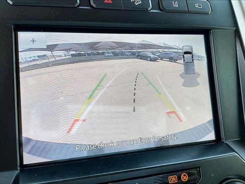 Used 2020 Ford F250 Lariat w/ Lariat Value Package image 23