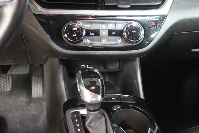Used 2024 Buick Envista Sport Touring FWD image 20