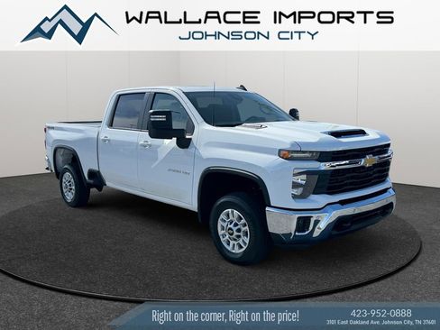 Used 2025 Chevrolet Silverado 2500 LT w/ Safety Package AWD/4WD image 7