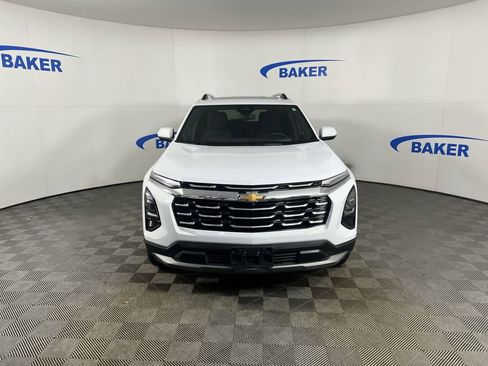 Certified 2025 Chevrolet Equinox LT image 3