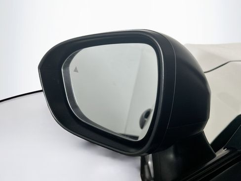 Used 2024 Nissan Rogue S FWD image 16