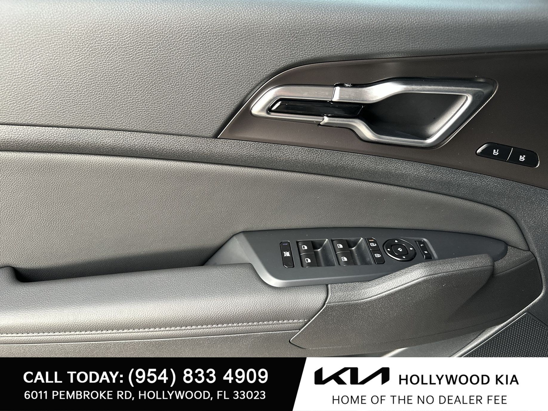 New 2026 Kia Sportage SX FWD image 30