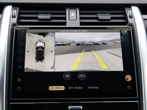 Certified 2025 Land Rover Discovery S AWD/4WD image 19