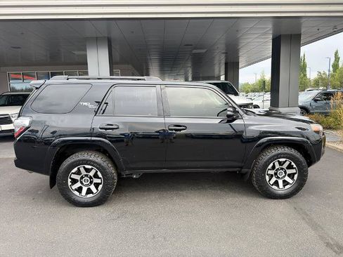 Used 2024 Toyota 4Runner TRD Off-Road Premium w/ Off Road Premium Plus Package AWD/4WD image 7