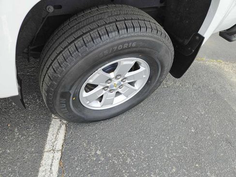 Used 2019 Chevrolet Colorado W/T w/ WT Convenience Package image 11