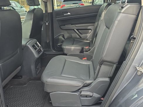 Used 2021 Volkswagen Atlas SE image 9