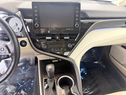 Used 2023 Toyota Camry XLE w/ Cold Weather Package image 15