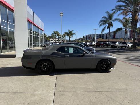 Used 2023 Dodge Challenger R/T Scat Pack w/ T/A Package image 28