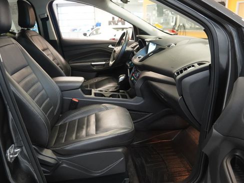 Used 2018 Ford Escape SEL image 34