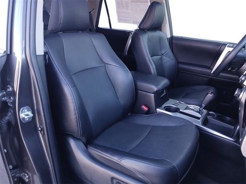 Used 2022 Toyota 4Runner Limited image 27