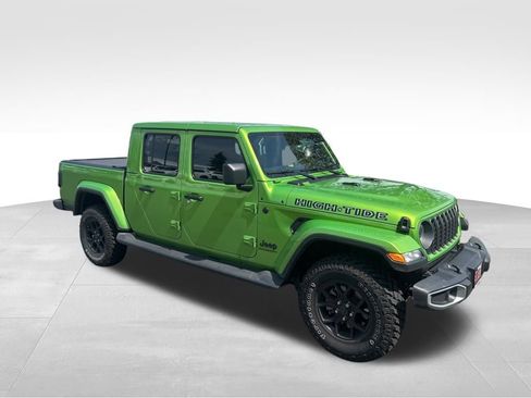Used 2025 Jeep Gladiator Sport AWD/4WD image 5