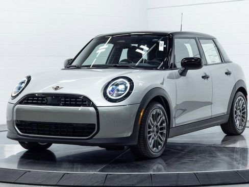 Used 2026 MINI Cooper 4-Door Hardtop FWD image 6
