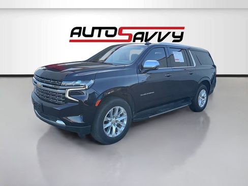 Used 2024 Chevrolet Suburban Premier w/ Advanced Technology Package image 3