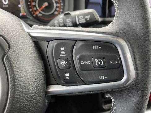 Certified 2025 Jeep Wrangler Unlimited Sahara AWD/4WD image 17
