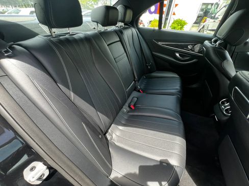 Used 2019 Mercedes-Benz E 450 4MATIC Sedan w/ Premium Package image 26