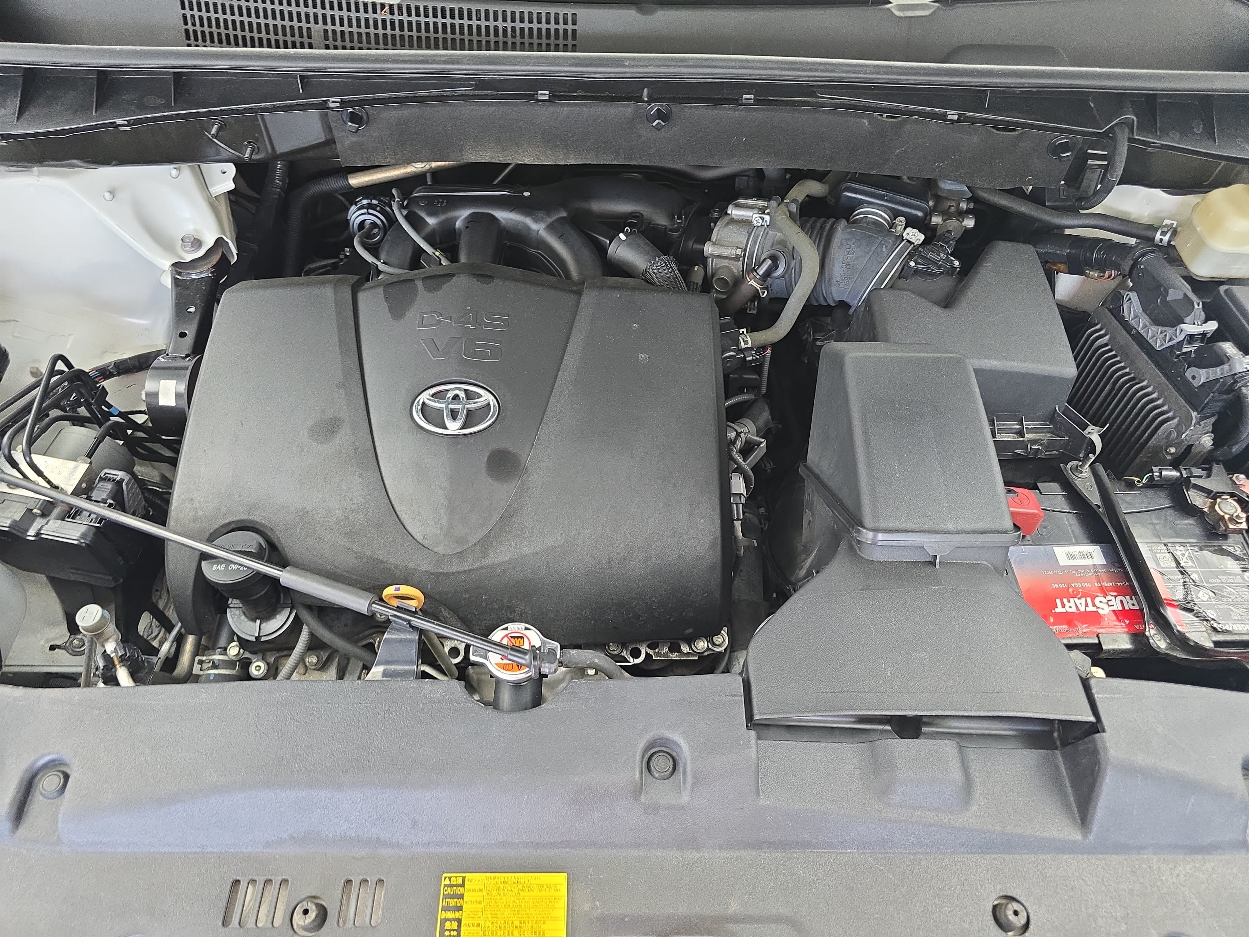 Used 2017 Toyota Highlander SE AWD/4WD image 32